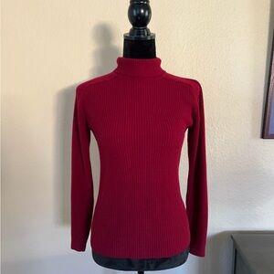 Vintage 1970s Ribbed Burgundy Turtleneck Back Zip Long Sleeve Tee